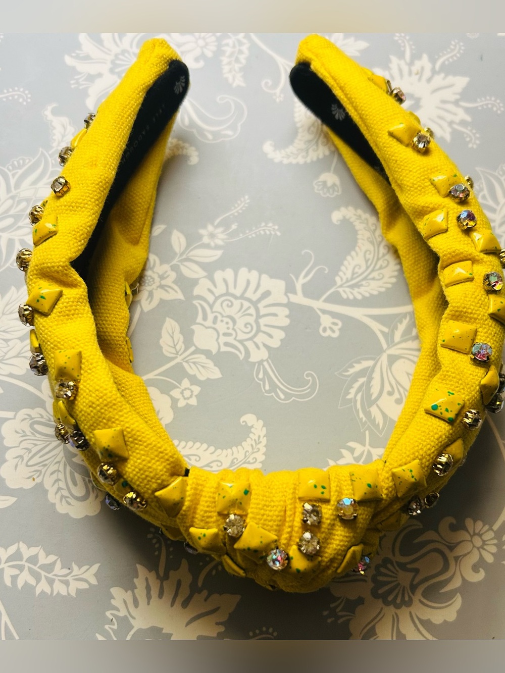 Lele Sadoughi crystal embellished knot headband hair accessory